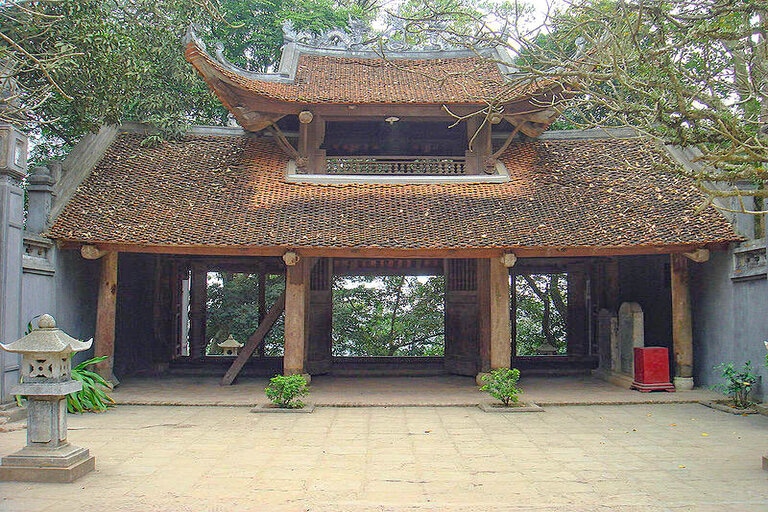 Temple Hung Phu Tho