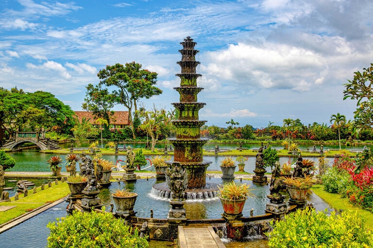 Temple Tirta Gangga Bali