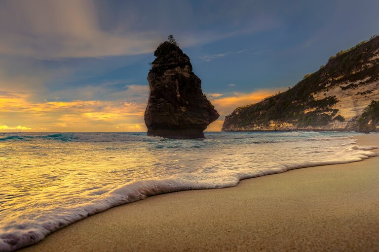 Suwehan Beach Nusa Penida