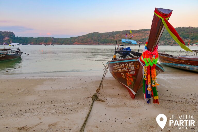 bateau traditionnel thaïlande