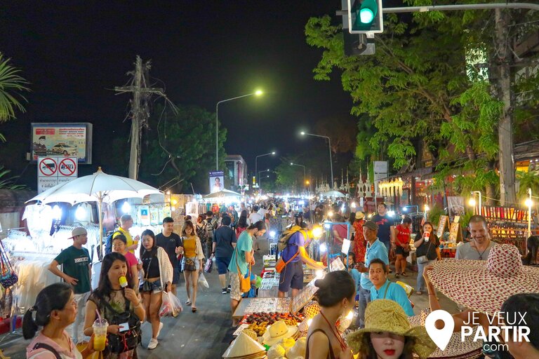 Sunday Night Market Chiang Mai