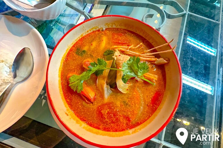 tom yam kung thaïlande